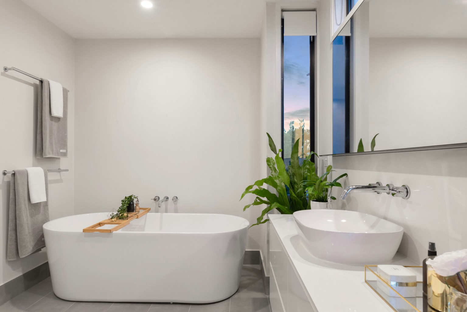 Bathtub Surrounds in Orlando, FL