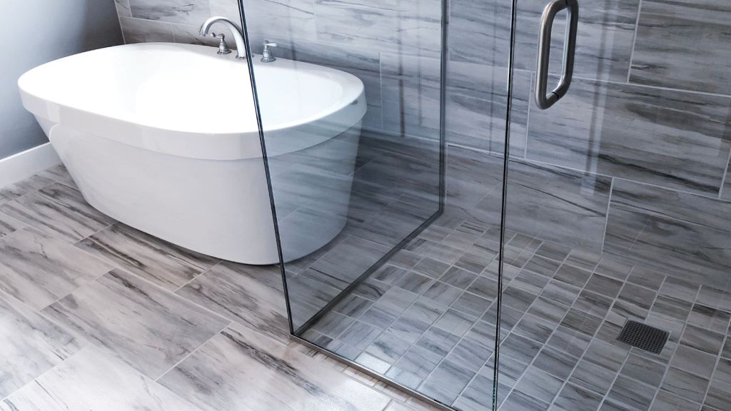 Does a Tub-to-Shower Conversion Increase Your Orlando Home’s Value?