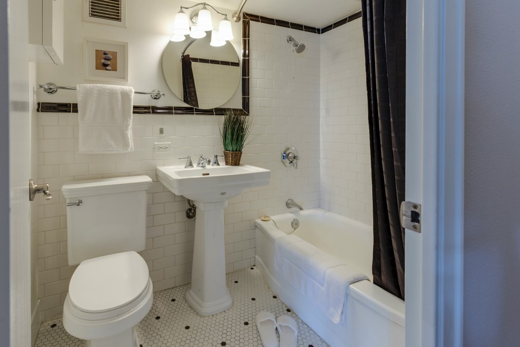 Small Bathroom Design Ideas: Smart Ways to Make Every Inch Count