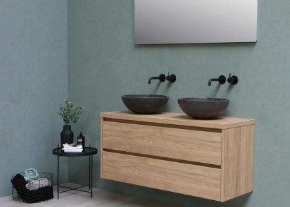bathtub refinishing vs replacement